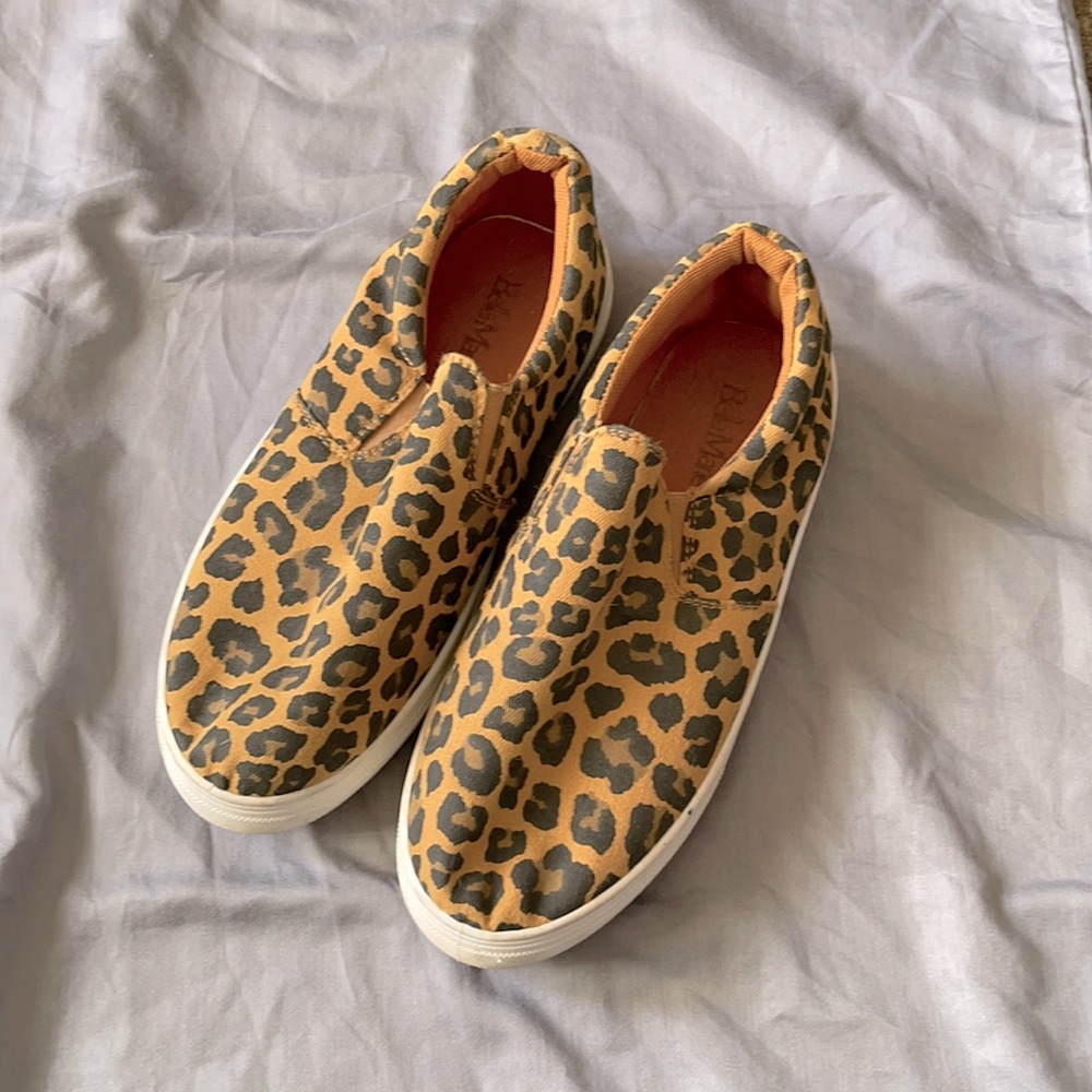 boutique slip on shoes